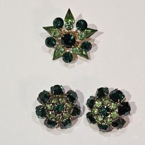 Vintage Coro Brooch And Clip On Earrings Set Emerald Green Gold Tone Floral